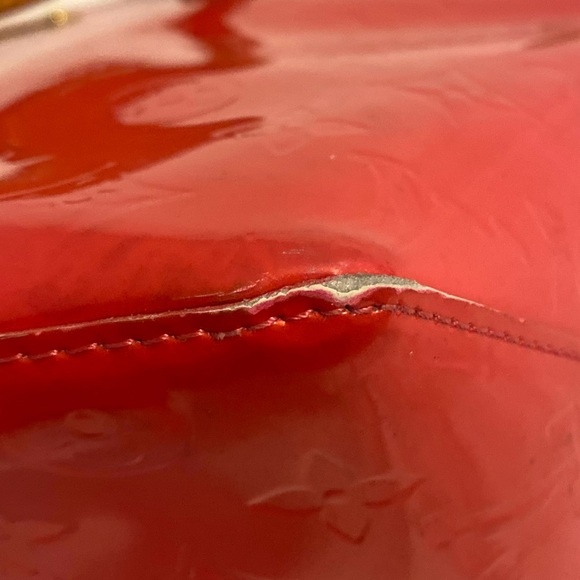 Louis Vuitton Vernis Bellevue Bag - Picture 10 of 13